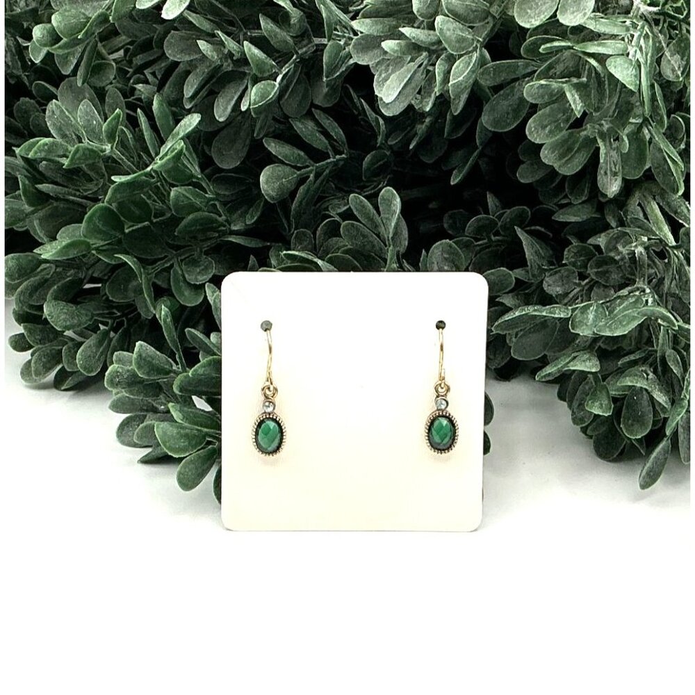 Vintage-Style Gold Tone Drop Earrings With Green Oval Resin gem - Picture 7 of 7
